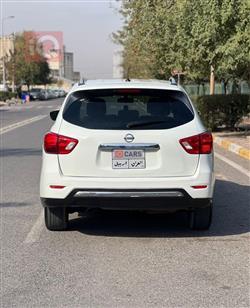 نیسان پاسفایندەر